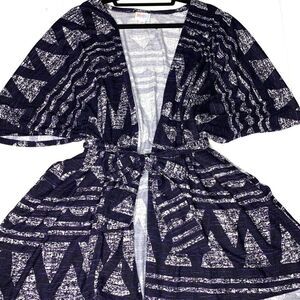 NEW S/M LuLaRoe Savannah Soft Knit Belted Kaftan Navy Gray Striped Aztec Sweater